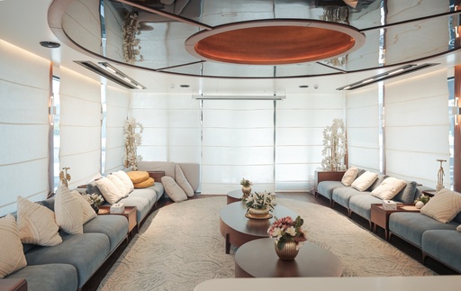 Lusso Yacht